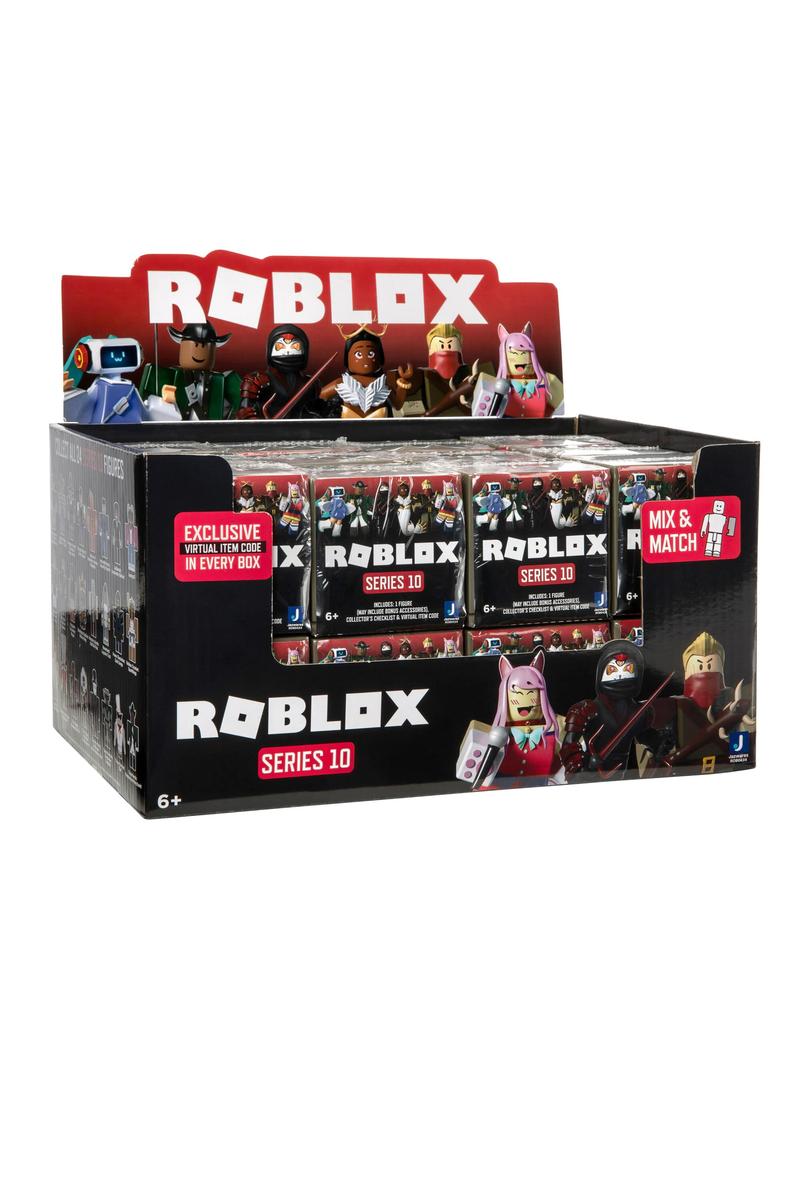 Roblox: Night Of The Werewolf Figure Collection With Exclusive Virtual Item  Code