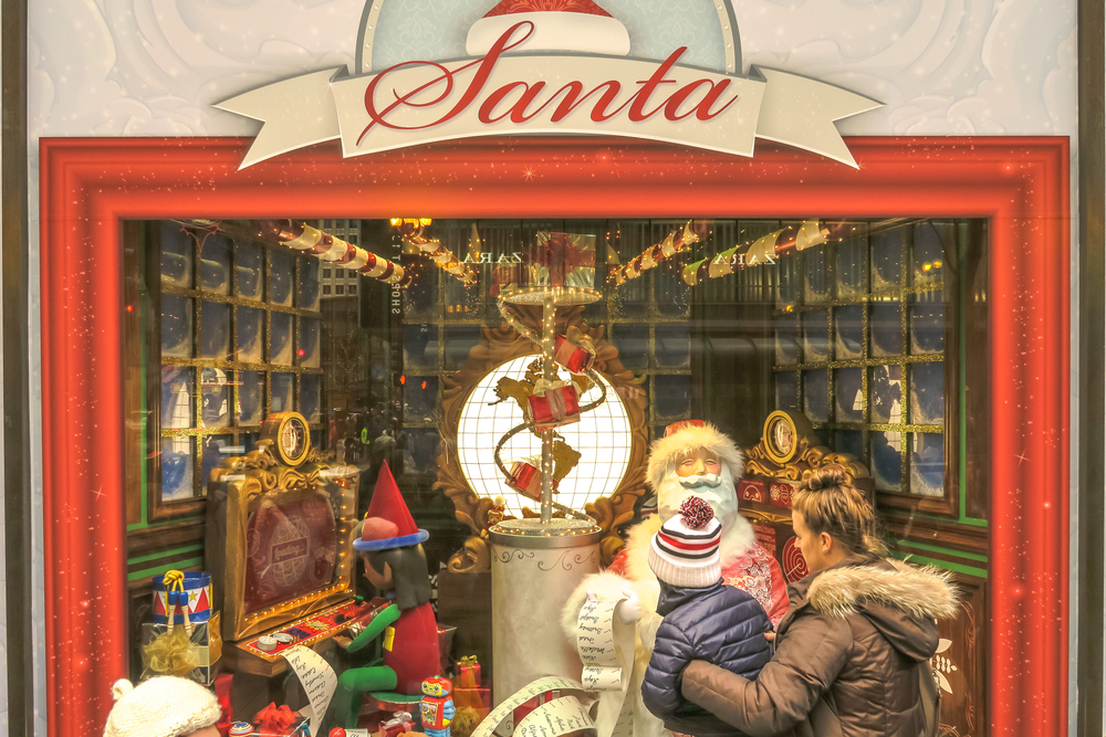 LEGO Santa and his Animal Friends Holiday Window Display 2010 - Best  Window Displays